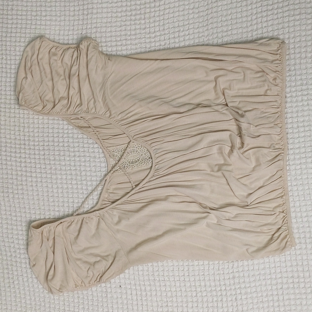 VENUS Billowy Sleevless Top
